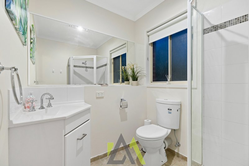 Photo - 71 Gum Nut Drive, Langwarrin VIC 3910 - Image 12