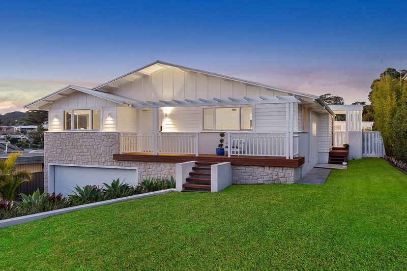 Photo - 71 Hilltop Road, Wamberal NSW 2260 - Image 2