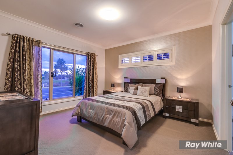 Photo - 71 Inverell Pkwy , Tarneit VIC 3029 - Image 4