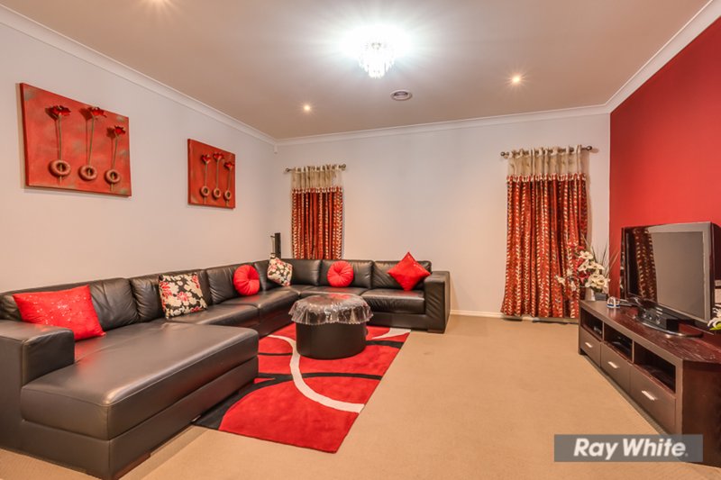 Photo - 71 Inverell Pkwy , Tarneit VIC 3029 - Image 6