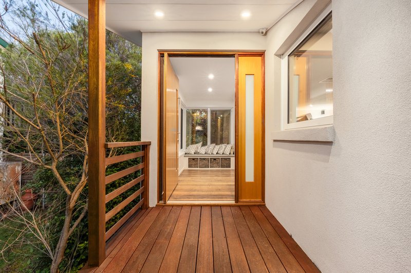 Photo - 71 Investigator Street, Red Hill ACT 2603 - Image 2