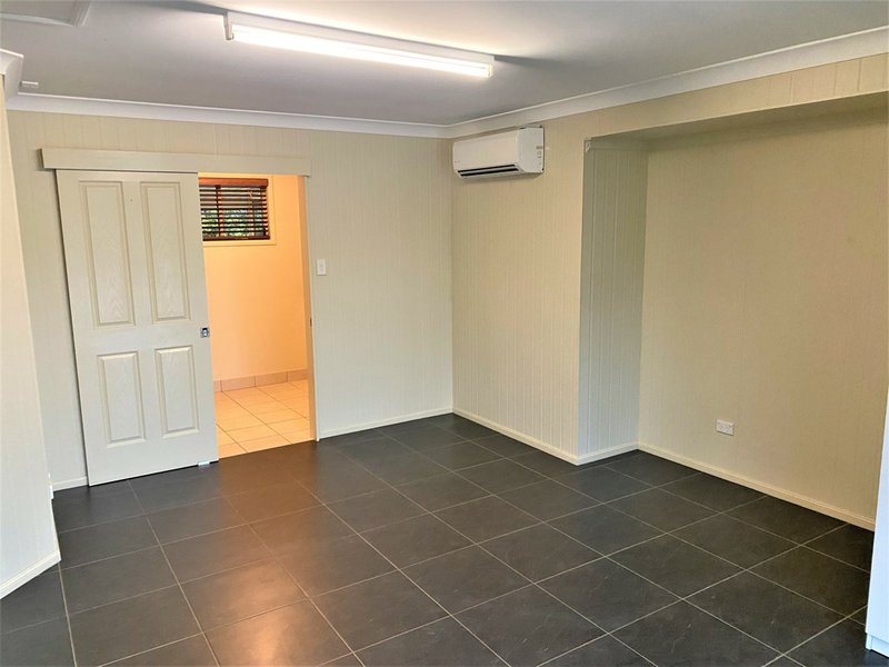 Photo - 71 Ivy Street, Kingaroy QLD 4610 - Image 10