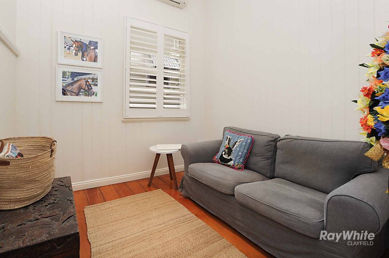 Photo - 71 Kent Road, Wooloowin QLD 4030 - Image 9