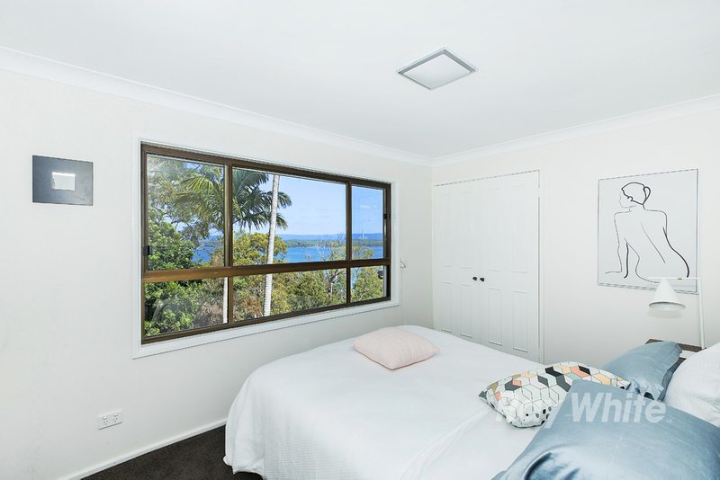 Photo - 71 Lakeview Road, Wangi Wangi NSW 2267 - Image 11