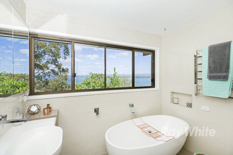 Photo - 71 Lakeview Road, Wangi Wangi NSW 2267 - Image 12