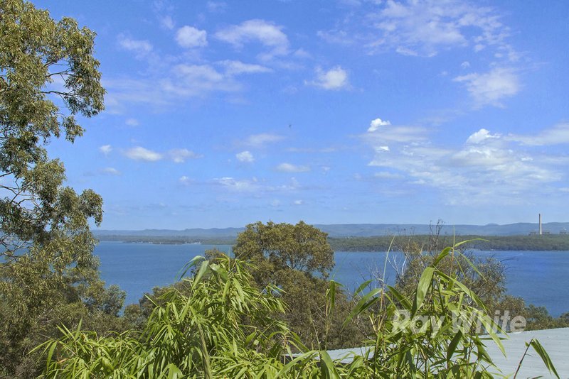 Photo - 71 Lakeview Road, Wangi Wangi NSW 2267 - Image 13