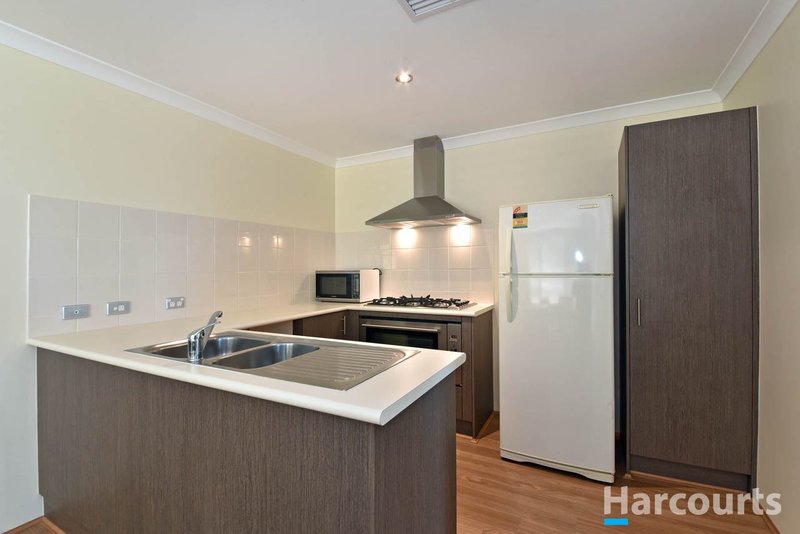 Photo - 7/1 Lemann Turn, Banksia Grove WA 6031 - Image 2