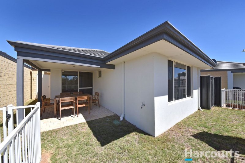 Photo - 7/1 Lemann Turn, Banksia Grove WA 6031 - Image 4