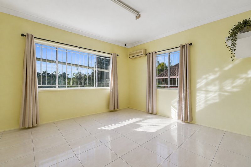 Photo - 71 Lilac Street, Inala QLD 4077 - Image 8