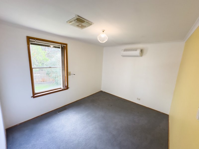 Photo - 71 Lorraine Crescent, Jacana VIC 3047 - Image 16