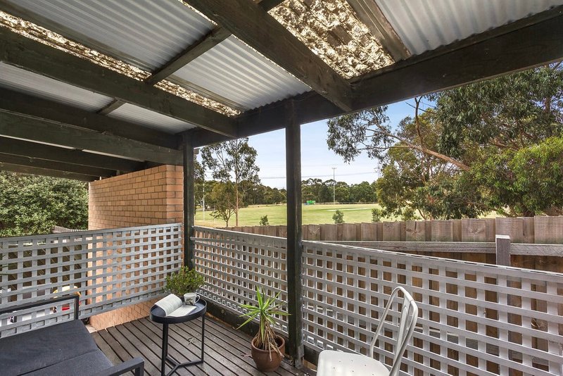 Photo - 71 Lorraine Crescent, Jacana VIC 3047 - Image 18