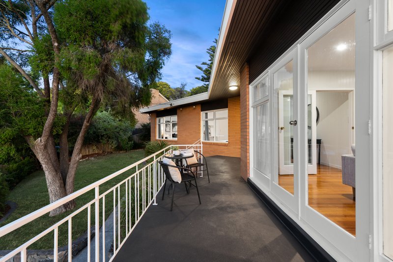 Photo - 71 Lorraine Drive, Burwood East VIC 3151 - Image 17