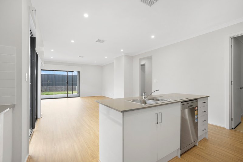 Photo - 71 Luxmoore Road, Angle Vale SA 5117 - Image 5
