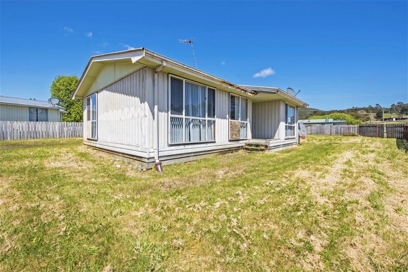 Photo - 71 Main Street, Zeehan TAS 7469 - Image 2