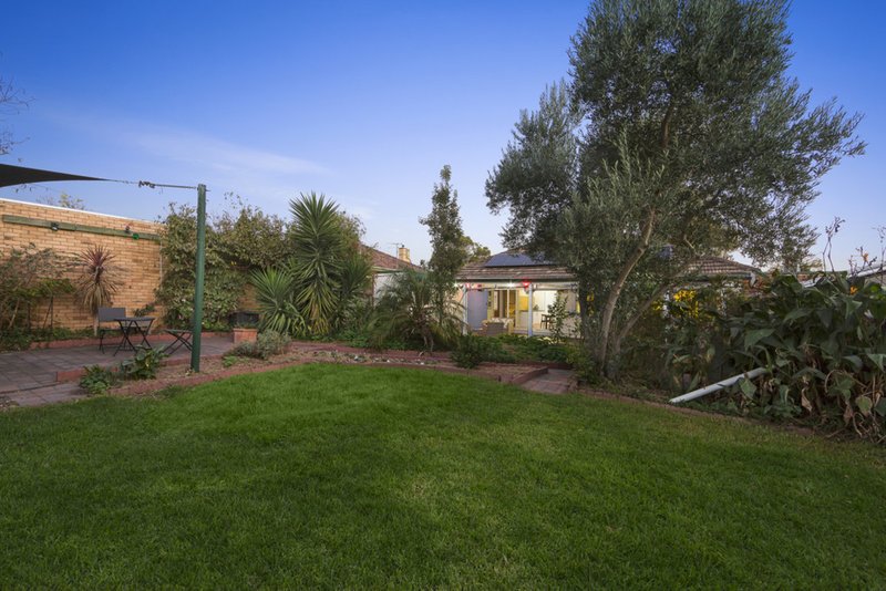 Photo - 71 Manton Road, Clayton VIC 3168 - Image 8