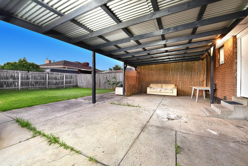 Photo - 71 Mason Street, Campbellfield VIC 3061 - Image 11