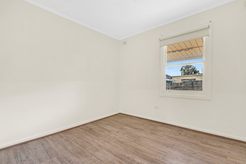 Photo - 71 Mckenzie Road, Elizabeth Downs SA 5113 - Image 6