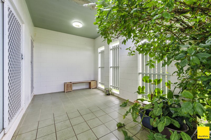 Photo - 71 Mclaughlin Road, Bentley Park QLD 4869 - Image 4