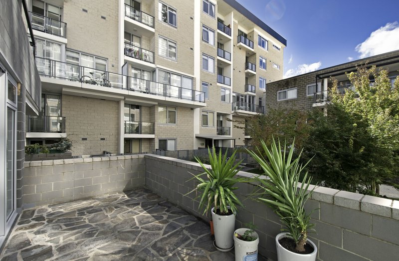 Photo - 7/1 Mews East , City ACT 2601 - Image 12