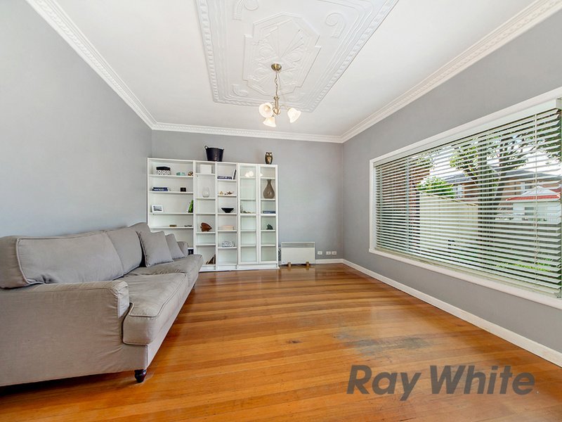 Photo - 71 Millawa Avenue, St Albans VIC 3021 - Image 6