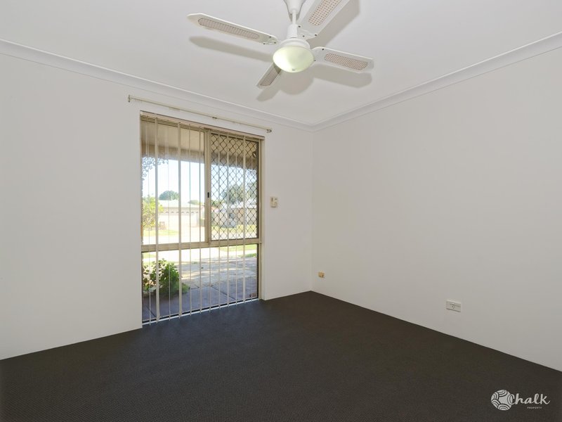 Photo - 71 Murchison Road, Waikiki WA 6169 - Image 4