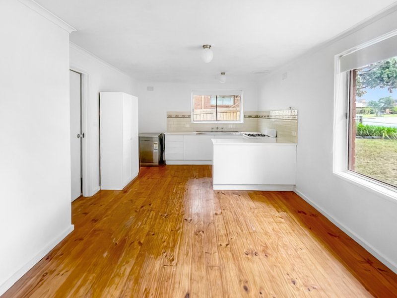 Photo - 71 Oberon Drive, Belmont VIC 3216 - Image 5
