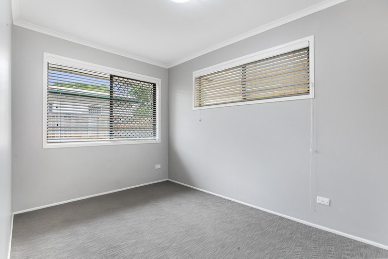 Photo - 71 Ogilvie Street, Alexandra Hills QLD 4161 - Image 9