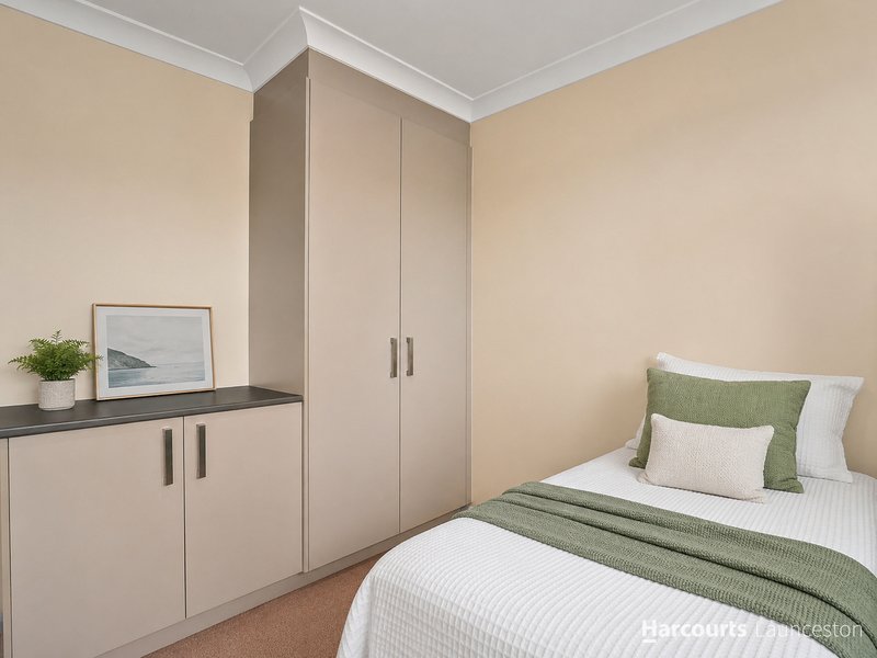 Photo - 71 Paringa Avenue, Newnham TAS 7248 - Image 6