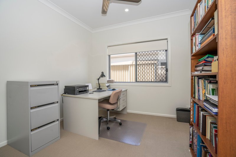 Photo - 71 Pentas Drive, Bongaree QLD 4507 - Image 12