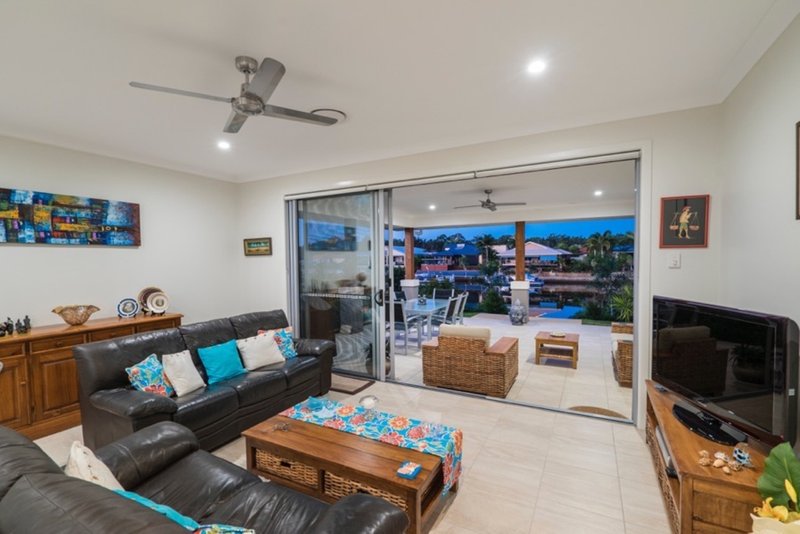 Photo - 71 Pentas Drive, Bongaree QLD 4507 - Image 4