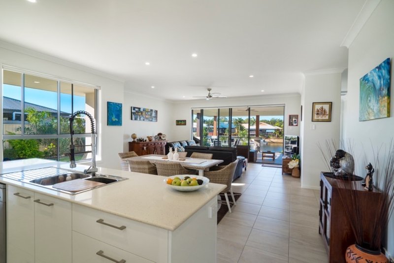 Photo - 71 Pentas Drive, Bongaree QLD 4507 - Image 16