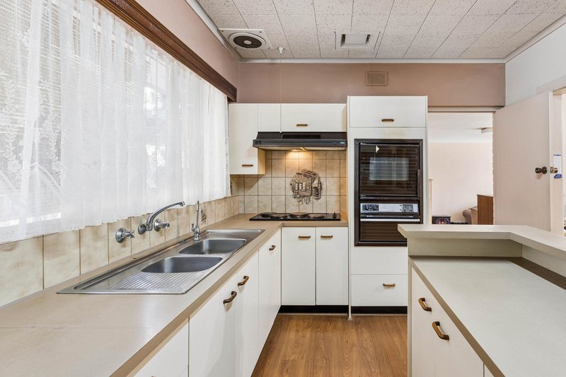 Photo - 71 Pratt Avenue, Pooraka SA 5095 - Image 8
