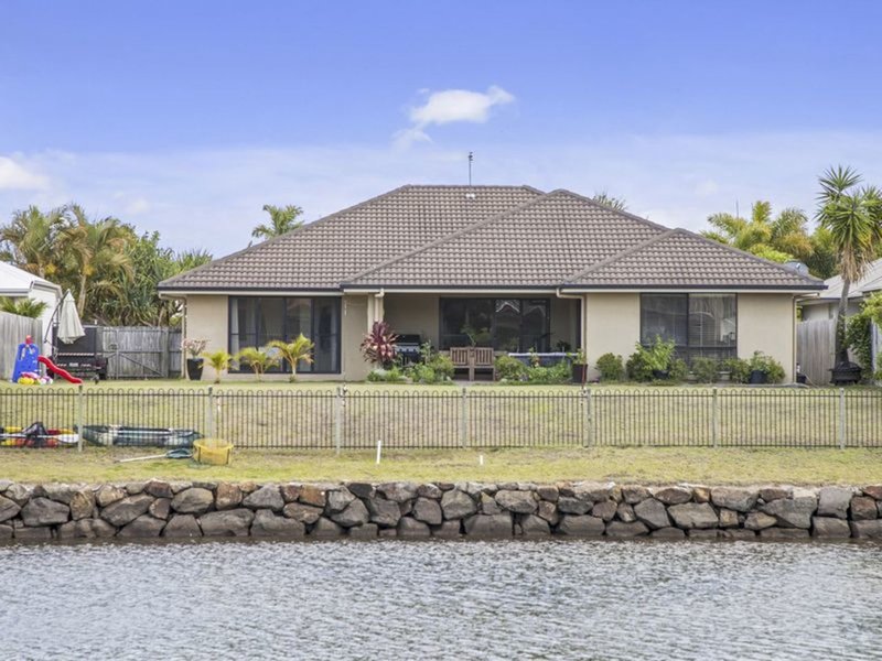 Photo - 71 Prestwick Drive, Twin Waters QLD 4564 - Image 5