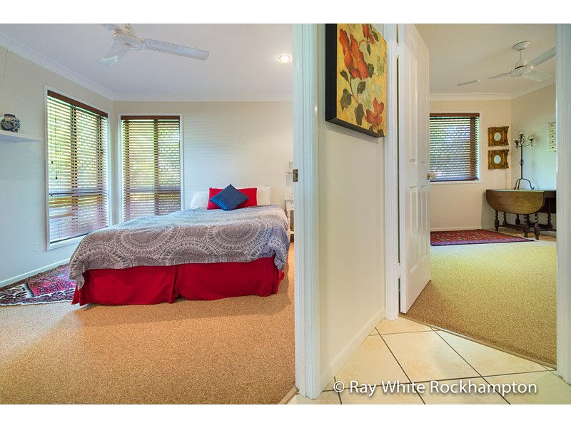 Photo - 71 Rosewood Drive, Norman Gardens QLD 4701 - Image 14