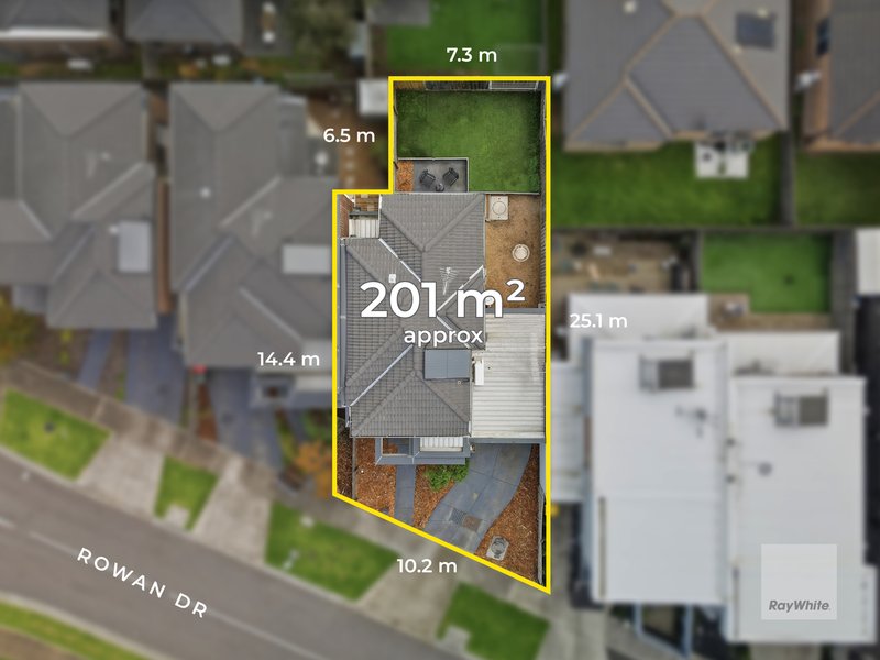 Photo - 71 Rowan Drive, Kealba VIC 3021 - Image 2