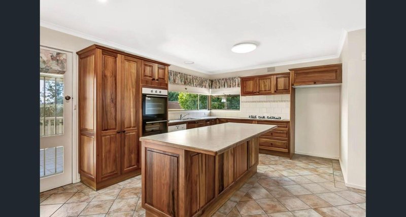 Photo - 71 Sheahans Road, Bulleen VIC 3105 - Image 2