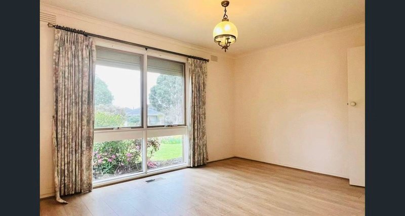 Photo - 71 Sheahans Road, Bulleen VIC 3105 - Image 4