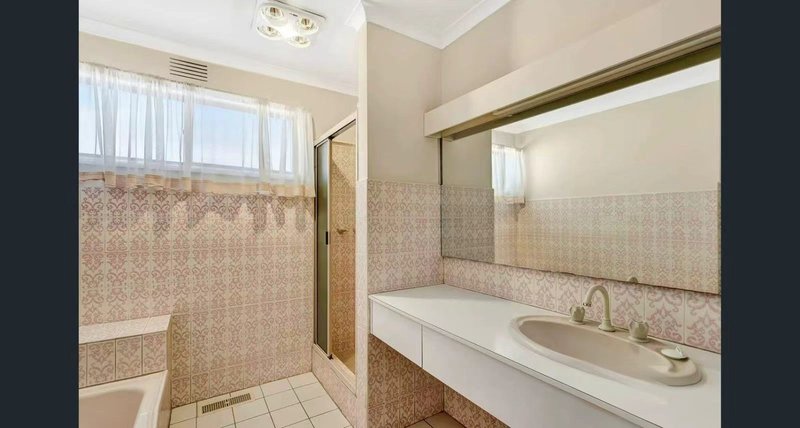 Photo - 71 Sheahans Road, Bulleen VIC 3105 - Image 5