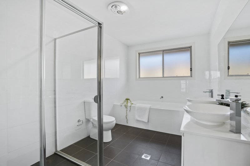 Photo - 71 Springbrook Boulevard, North Kellyville NSW 2155 - Image 10