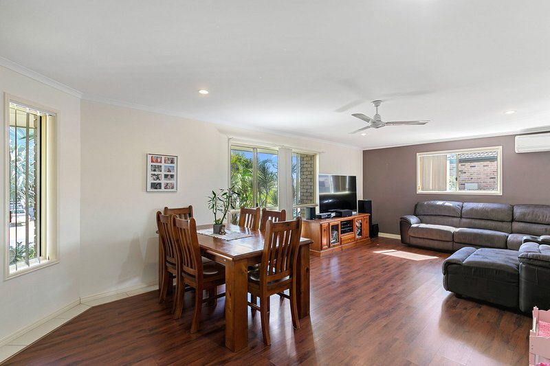 Photo - 71 St Joseph Drive, Urraween QLD 4655 - Image 2