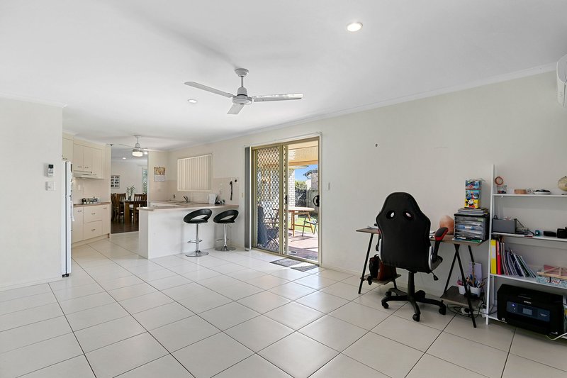 Photo - 71 St Joseph Drive, Urraween QLD 4655 - Image 8