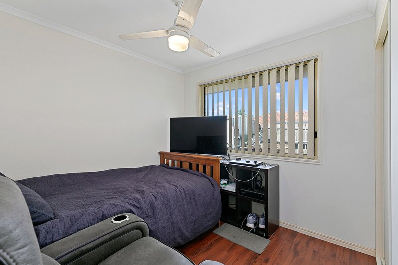 Photo - 71 St Joseph Drive, Urraween QLD 4655 - Image 13