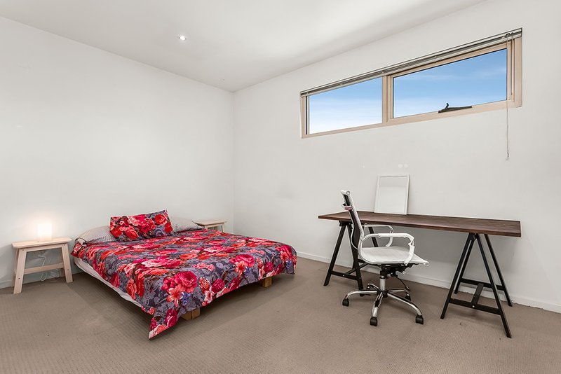 Photo - 7/1 Stockade Avenue, Coburg VIC 3058 - Image 7