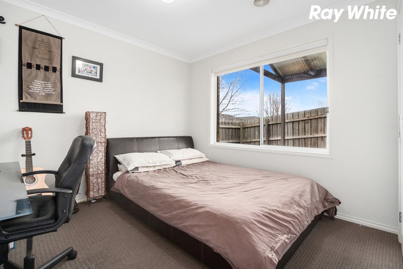 Photo - 71 Storey Drive, Pakenham VIC 3810 - Image 8