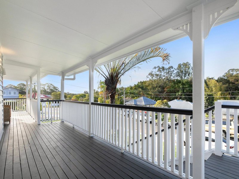 Photo - 71 Sunshine Avenue, Tarragindi QLD 4121 - Image 2