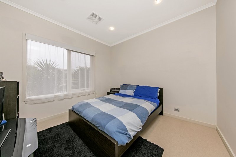 Photo - 71 Swinden Crescent, Blakeview SA 5114 - Image 10