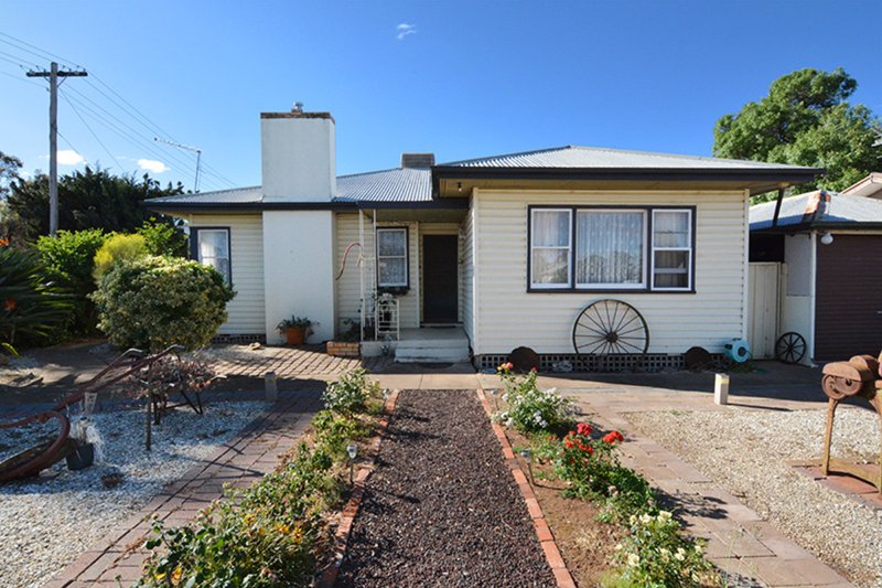 Photo - 71 Tapio Street, Dareton NSW 2717 - Image 12