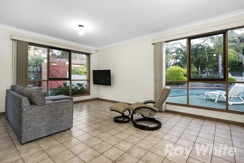 Photo - 71 Timbertop Drive, Rowville VIC 3178 - Image 5