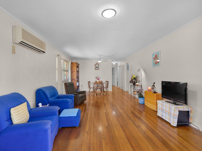 Photo - 71 Toongarra Road, Leichhardt QLD 4305 - Image 3