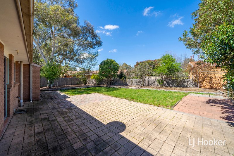 Photo - 71 Twelvetrees Crescent, Florey ACT 2615 - Image 11
